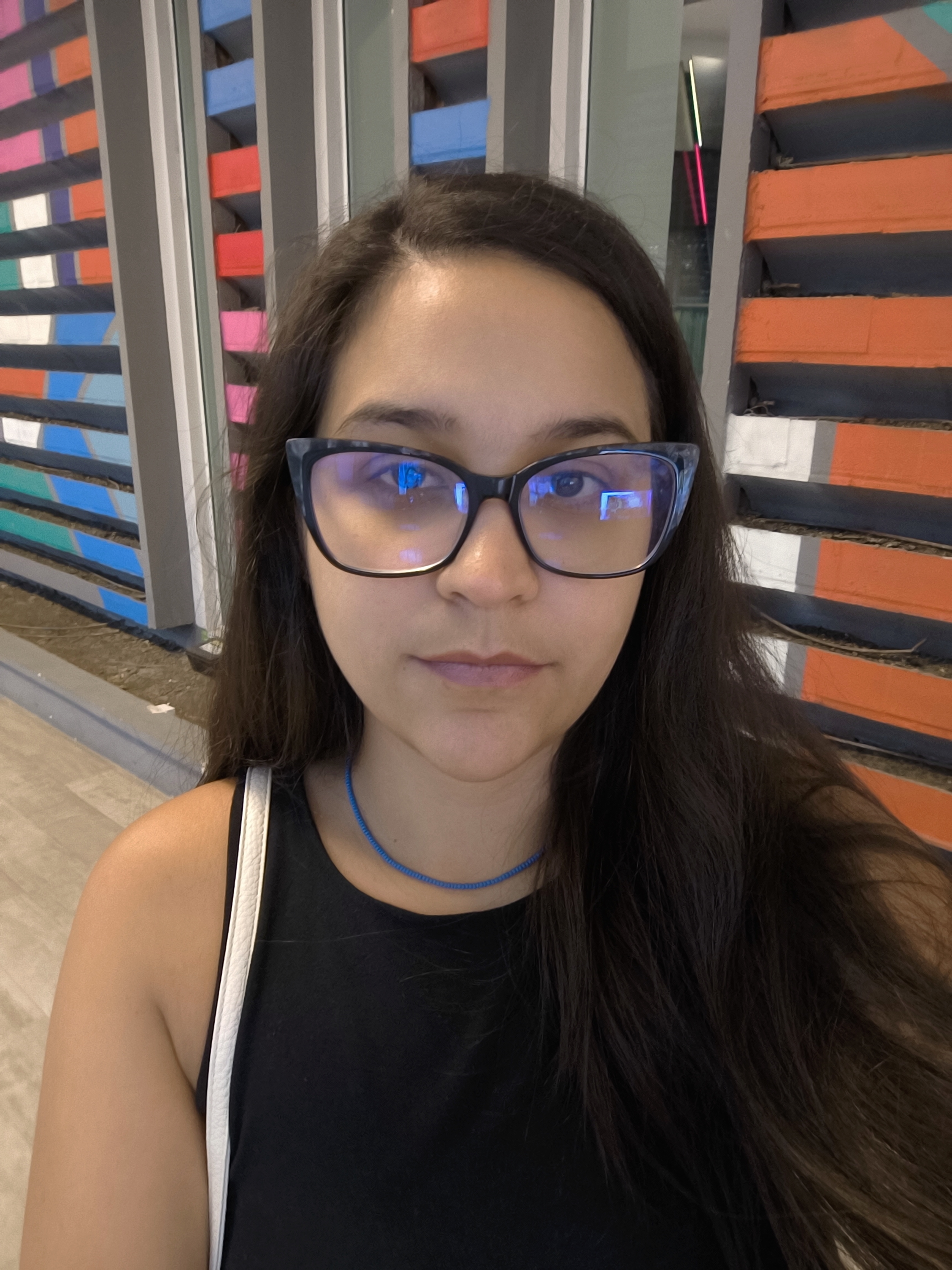 WJuIQSmqmkJb-17447225785713586178608240900056.jpg